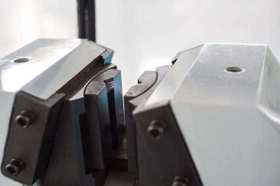 Máquina universal de ensayos hidráulica de 100 kN-1000 kN para resistencia a la tracción